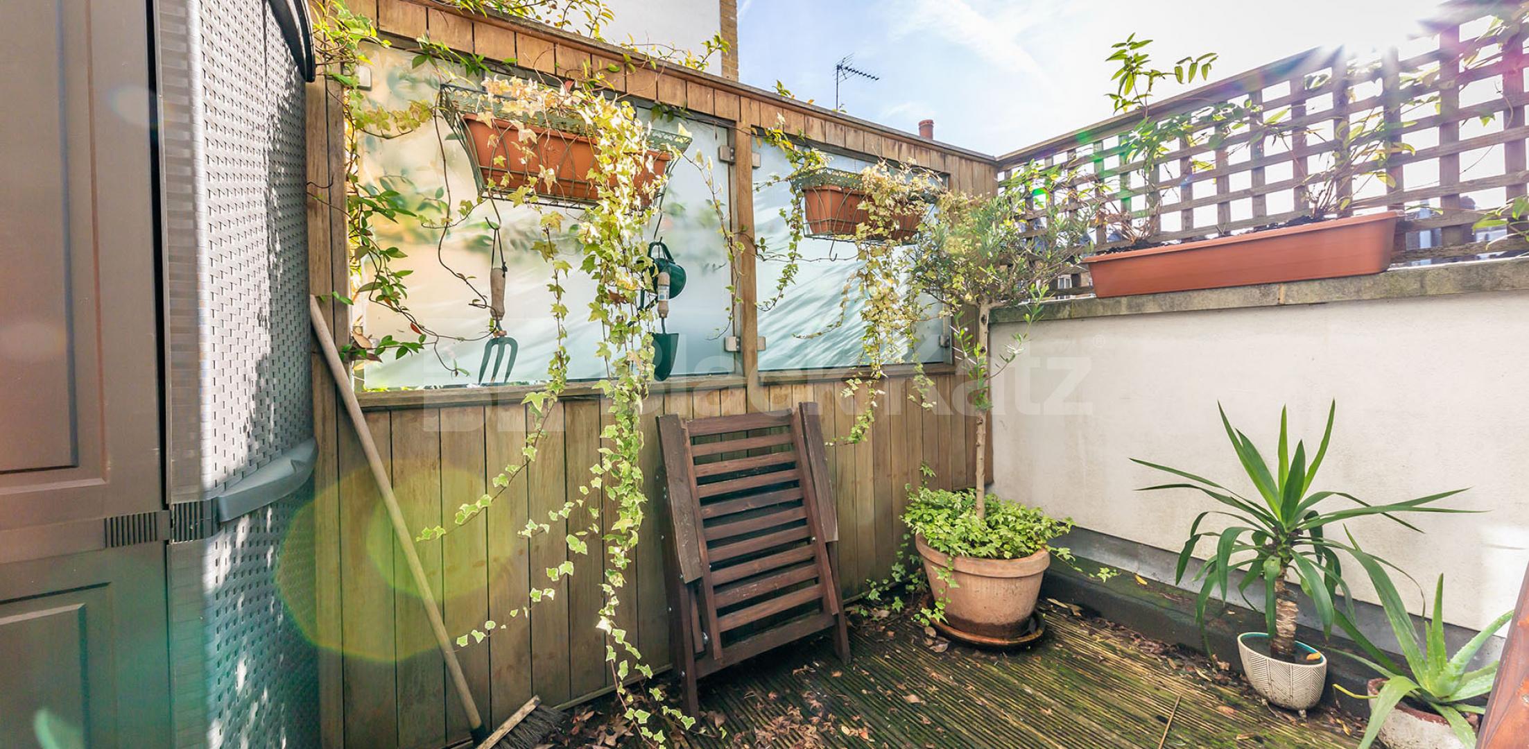 			STUNNING ONE BED IN CAMDEN!, 1 Bedroom, 1 bath, 1 reception Flat			 Kings Terrace, CAMDEN